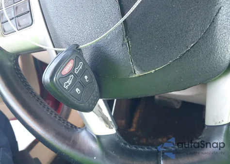 2013 Chrysler 200 Touring z USA, uszkodzony, nr VIN 1C3BCBEB6DN585640